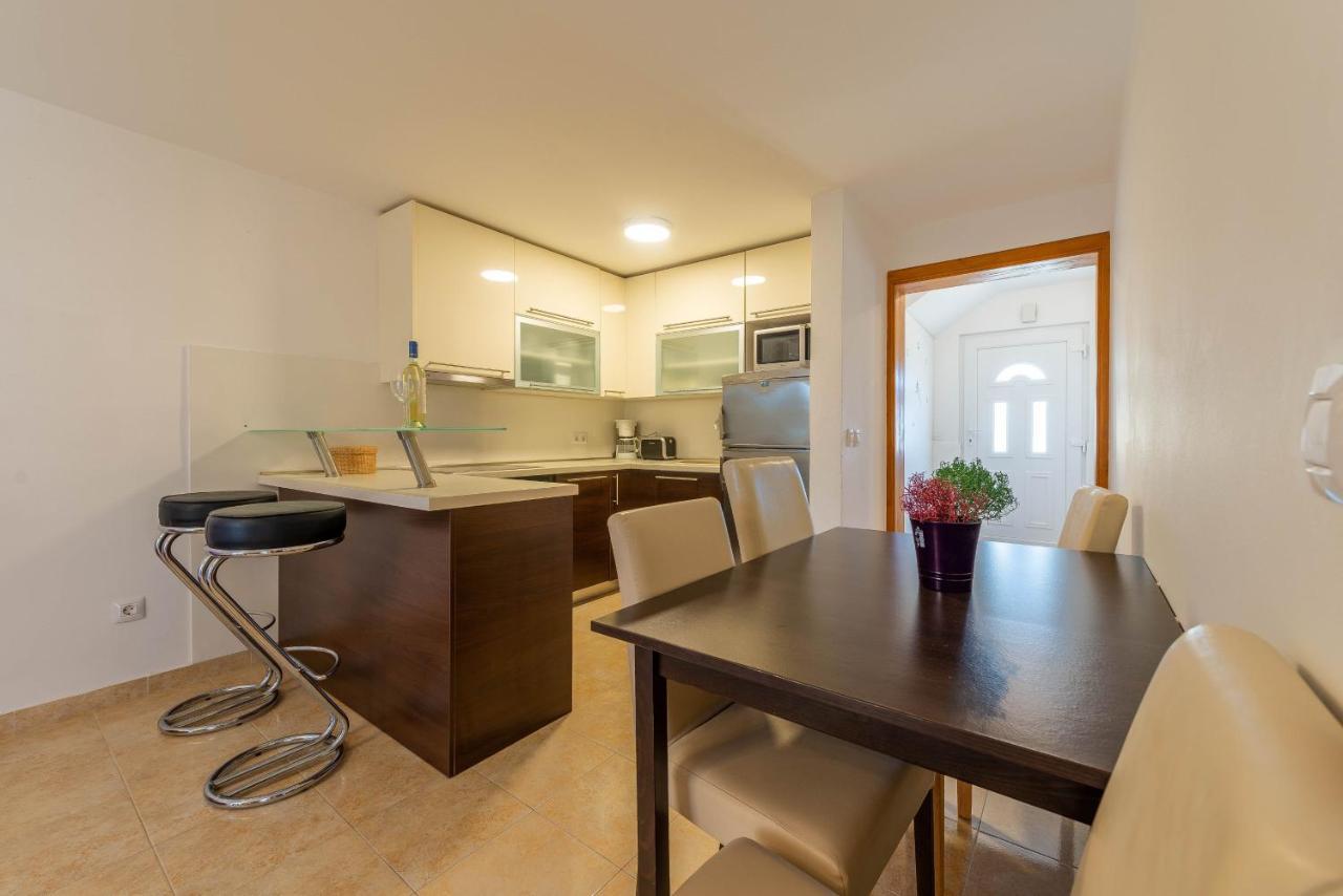 Niko Apartment วีร์ ภายนอก รูปภาพ
