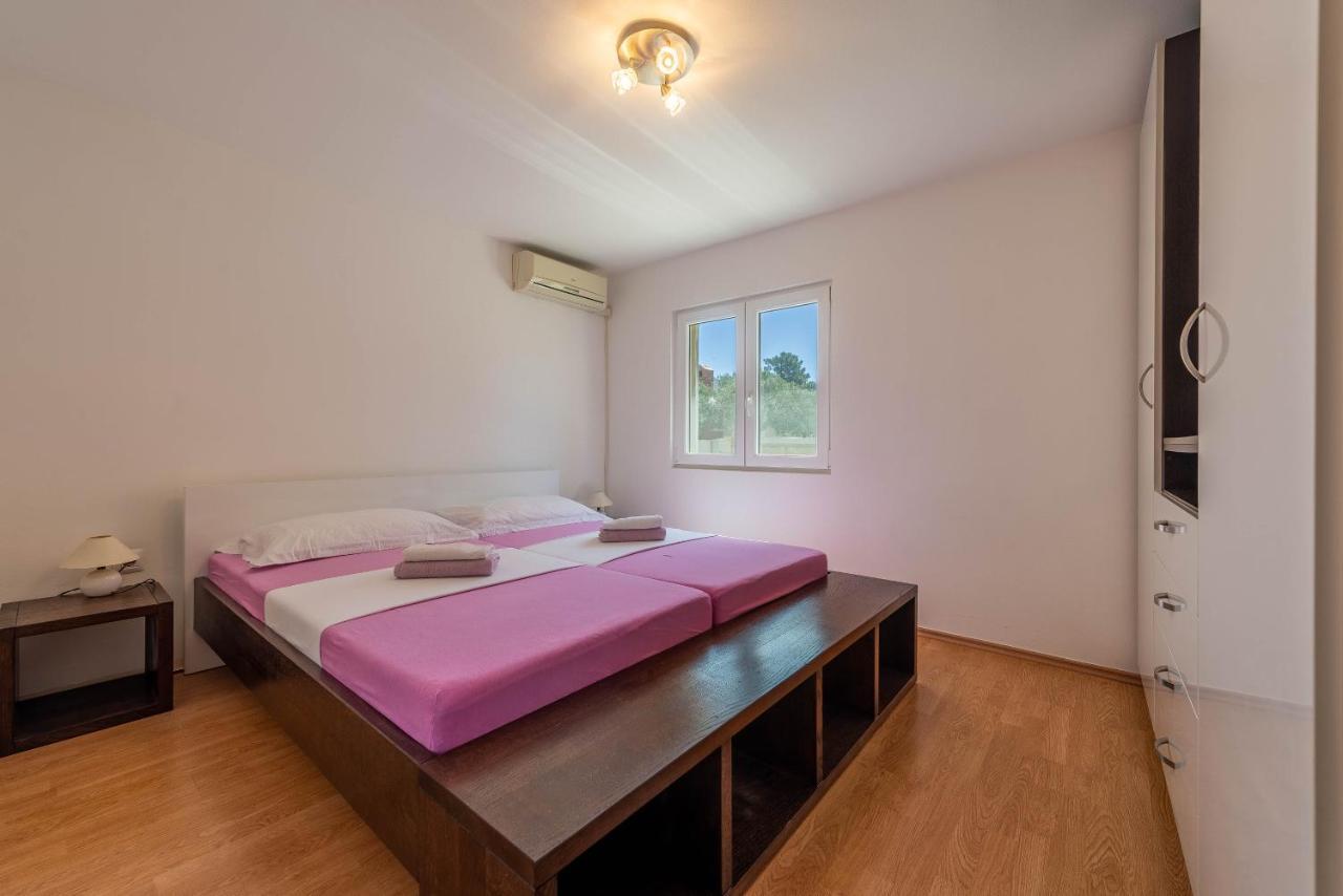 Niko Apartment วีร์ ภายนอก รูปภาพ