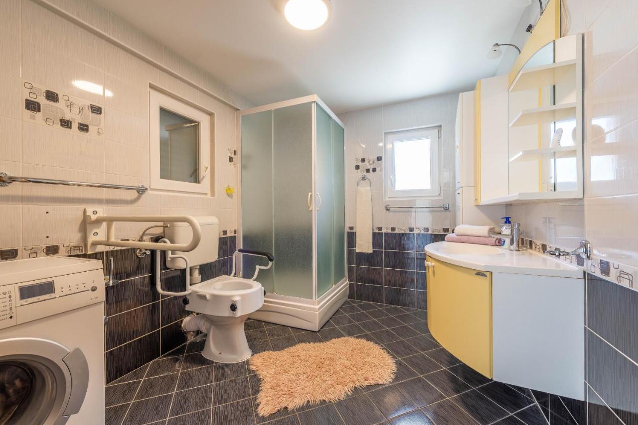Niko Apartment วีร์ ภายนอก รูปภาพ